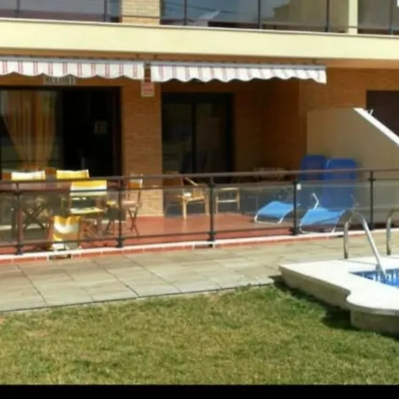 Con Terraza Y Acceso Directo A La Piscina Y A 50 M De La Playa * Miami Playa