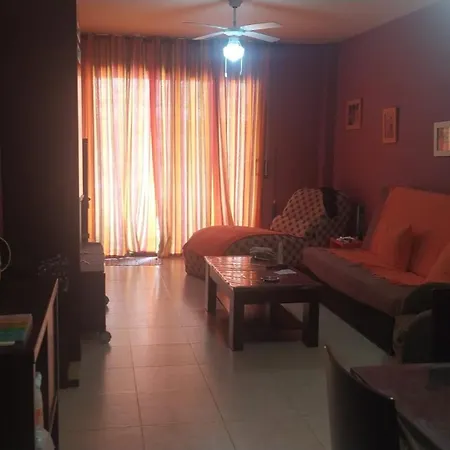 Con Terraza Y Acceso Directo A La Piscina Y A 50 M De La Playa *