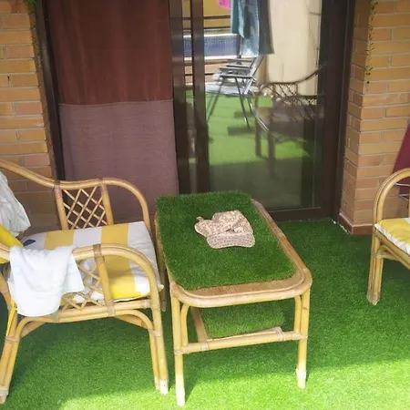 Con Terraza Y Acceso Directo A La Piscina Y A 50 M De La Playa