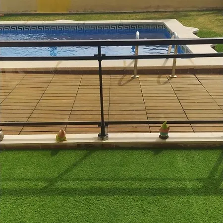 Con Terraza Y Acceso Directo A La Piscina Y A 50 M De La Playa * Miami Playa