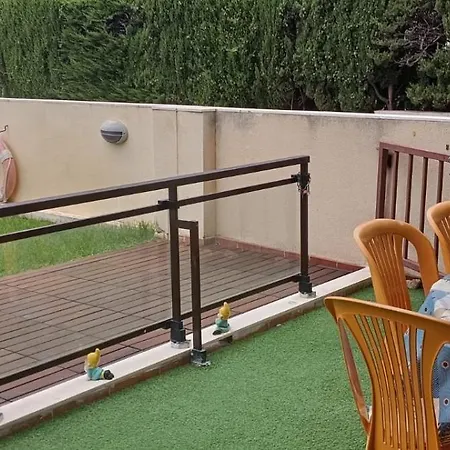 Con Terraza Y Acceso Directo A La Piscina Y A 50 M De La Playa Apartment *